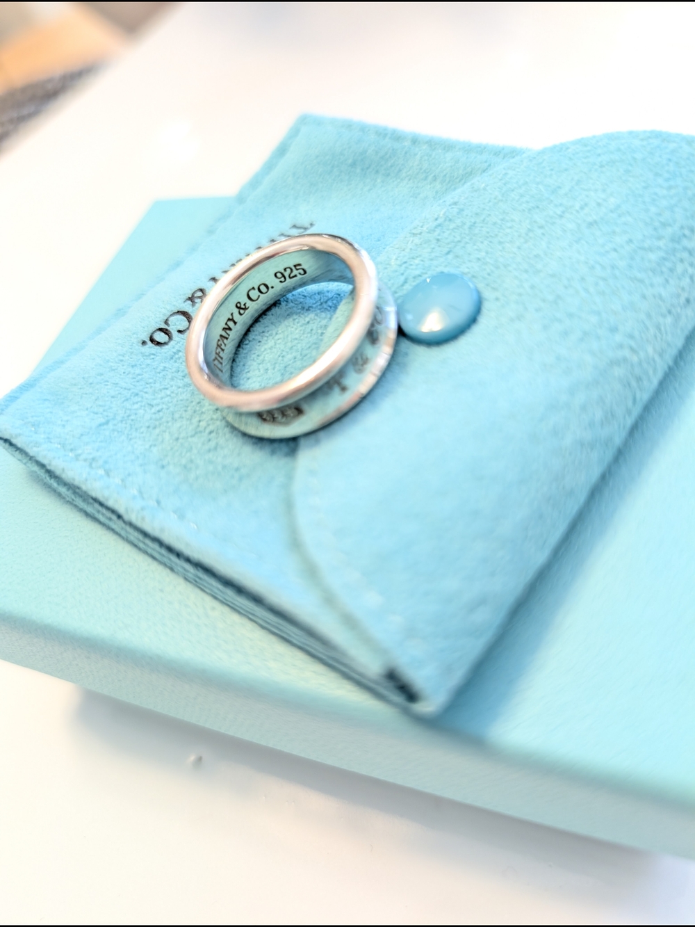 Tiffany & Co. 925 Sterling Silver Ring 1997 Vintage Unisex/ Original Box & Pouch - Picture 5 of 6